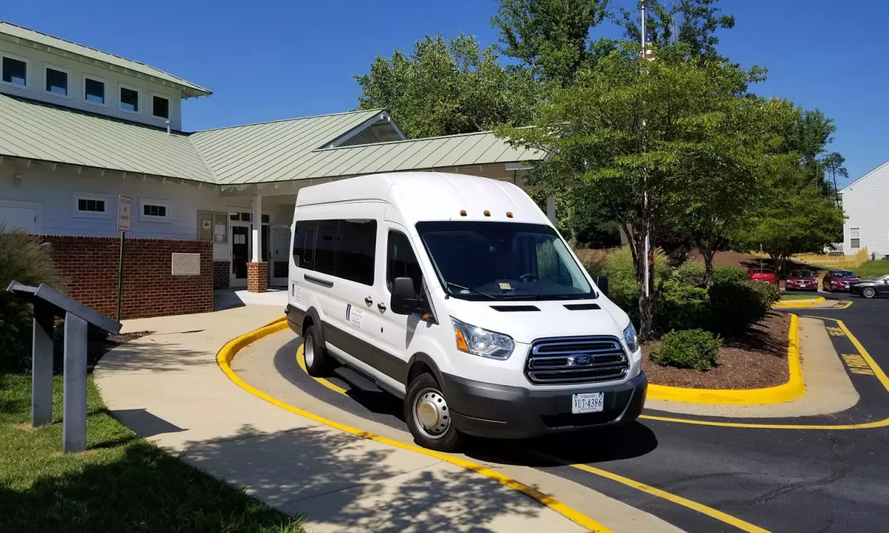 DC 8-Hour Group Tour & Museum Visit from LL Transport (Up to 40% Off)   - Primary Image