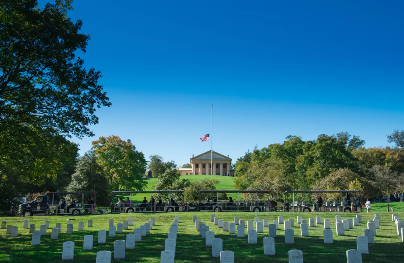 Arlington National Cemetery Tours