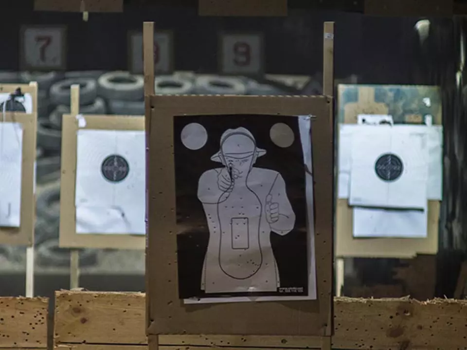 Karta podarunkowa ważna 12 miesięcy na usługi w Strzelnicy Colt