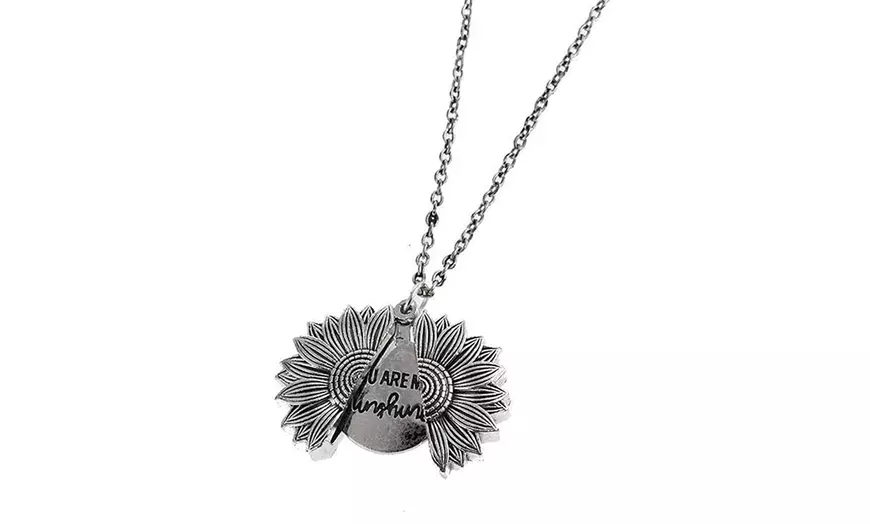 Image 8: 1 ou 2 colliers tournesol avec inscription pour femme