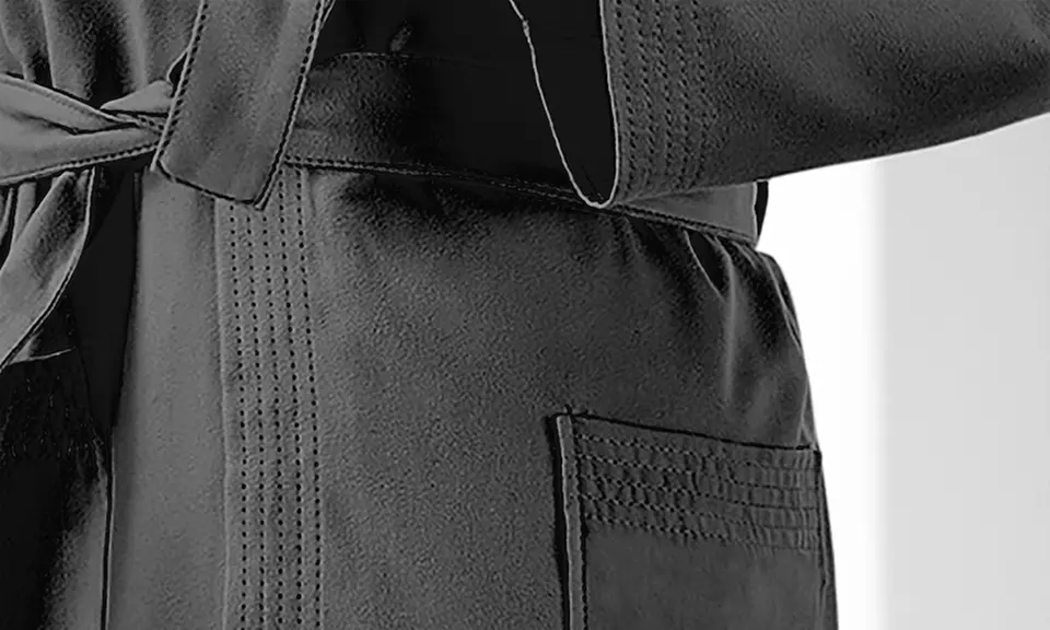 Accappatoio in microfibra con trattamento super assorbente