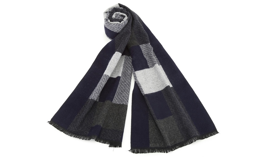 Image 10: Men's Winter Scarf