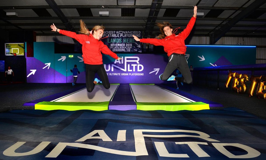 Image 3: One-Hour Trampoline Park Access