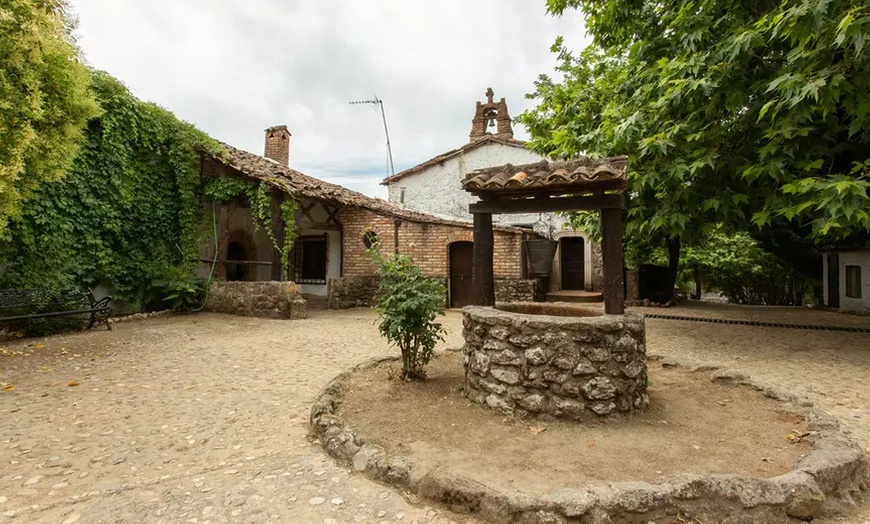 Image 9: Cáceres: 1 o 2 noches en cabaña celta o casa rural con todo incluido