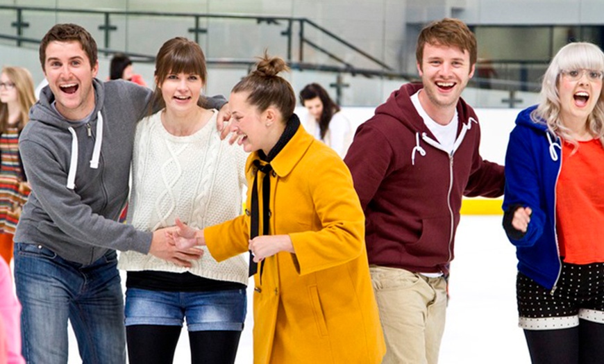 Image 4: Ice Skating for Two