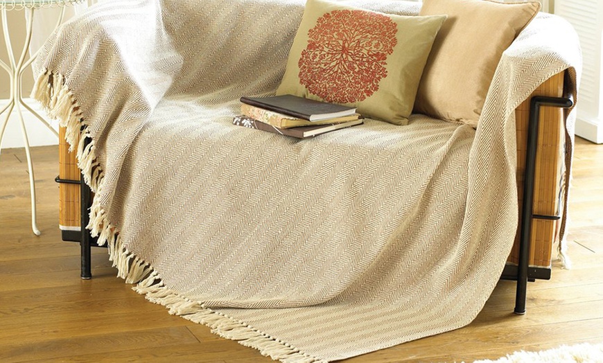 Image 2: Easy Care Sofa Throws