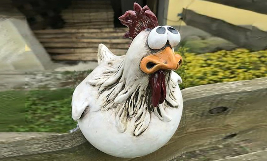 Image 5: Funny Chicken Fence Decor Statues