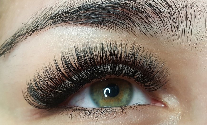 Image 2: Brow Lifting, Wimpernverlängerung mit 1:1, 2D, 4D oder Lash Lifting