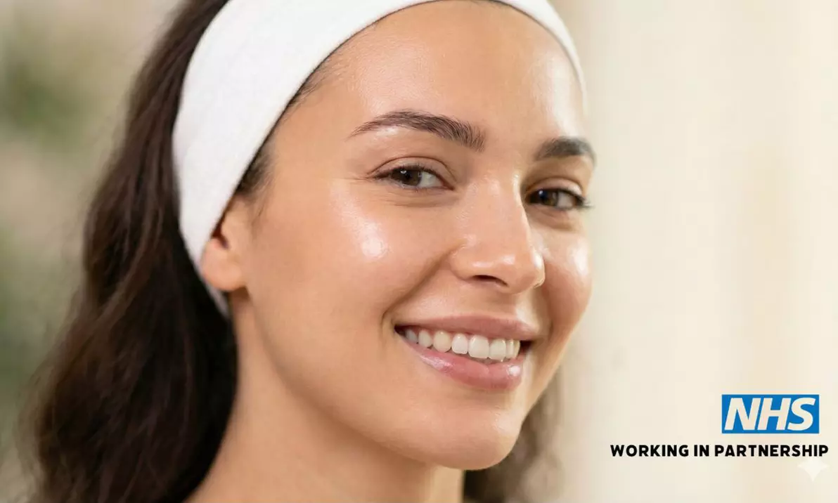 Festive Radiance Polynucleotide Skin Booster for Lips, Eyes or Full Face – SKINSPACEUK Nationwide(Up to 51% Off) - Primary Image