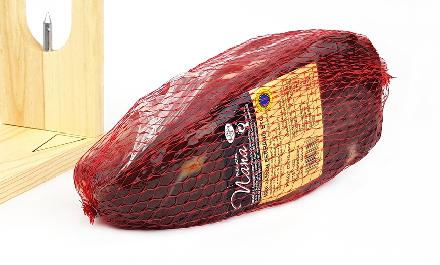 Image 9: Jamón serrano con accesorios