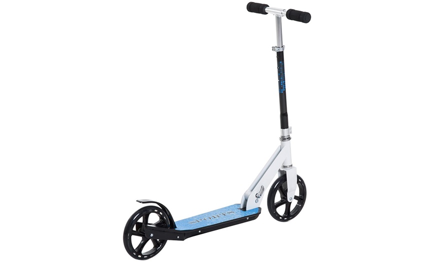 Image 4: HomCom Kids' Kick Scooter with Adjustable Height and Foldable Design