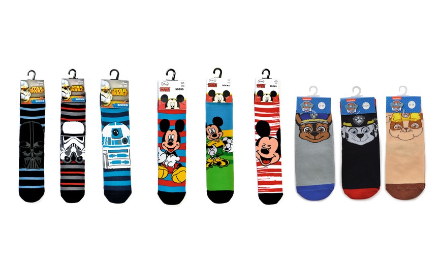 Image 9: 3 or 6 Pairs of Character Socks