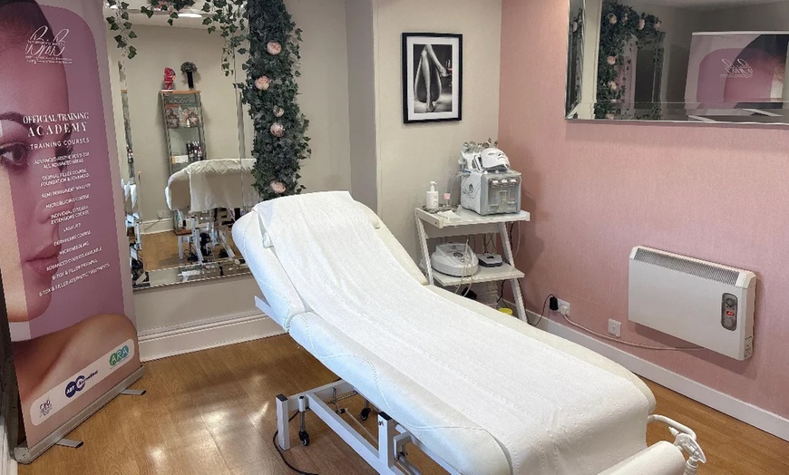 Image 2: Revitalize Your Eyes with 1 or 3 Polynucleotide Skin Booster Sessions