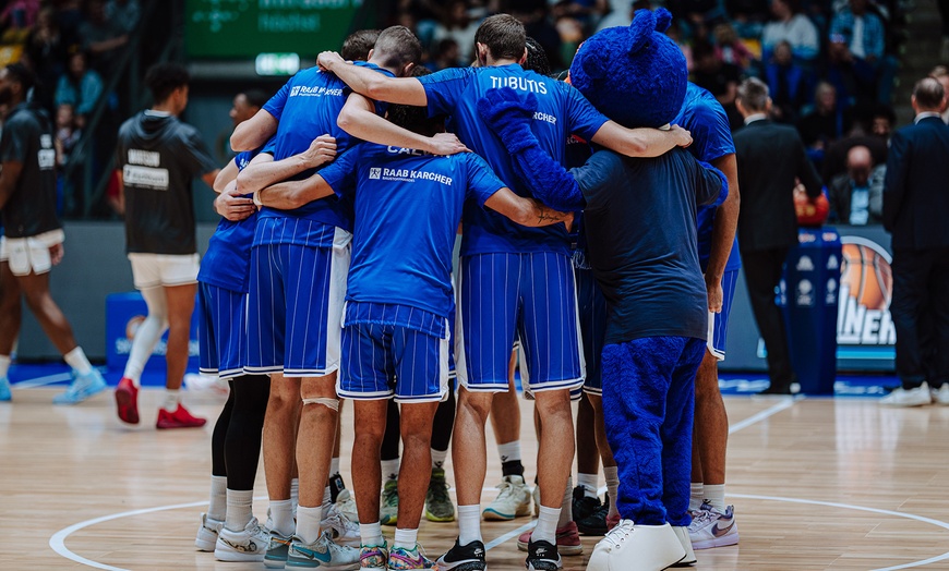 Image 4: Frankfurt SKYLINERS: 2 Sitzplatz-Tickets am So. 12.01.25