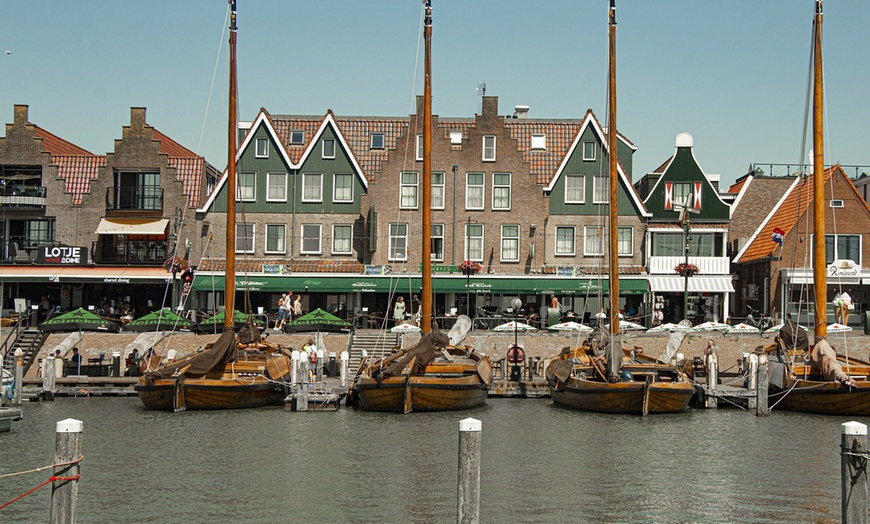 Image 14: Volendam: Moderne tweepersoonskamer met ontbijt