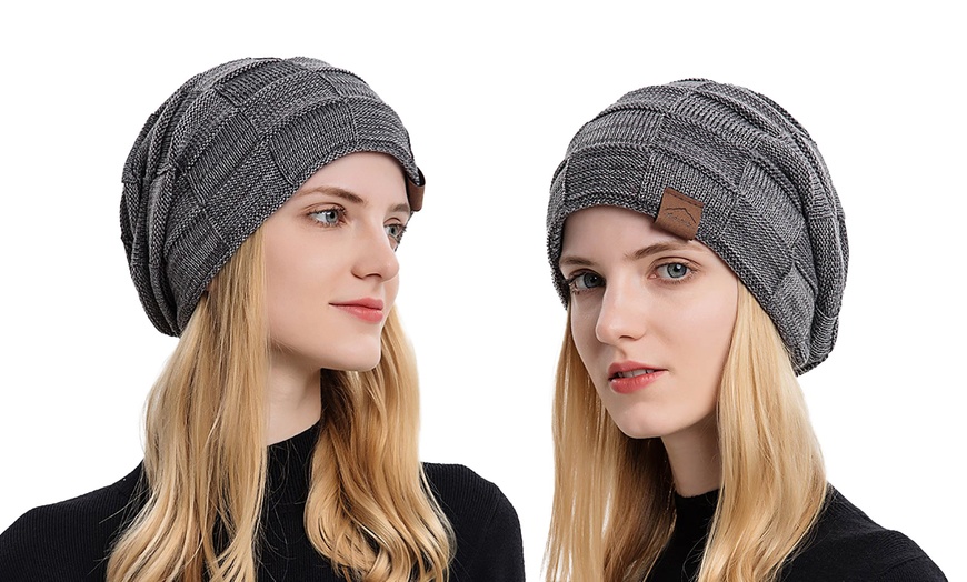 Image 3: 1 of 2 unisex stretchable en warme beanies