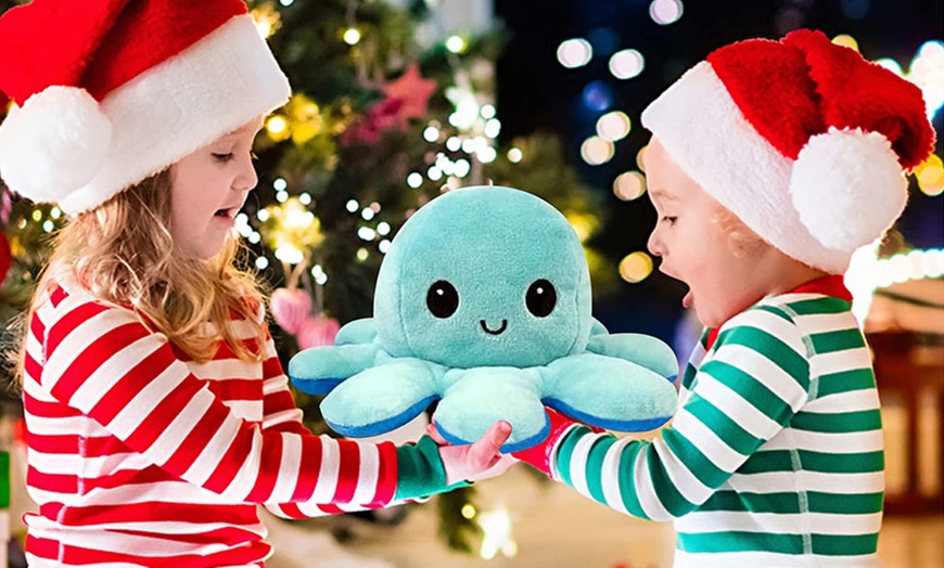 Image 9: Reversible Plush Octopus Toy