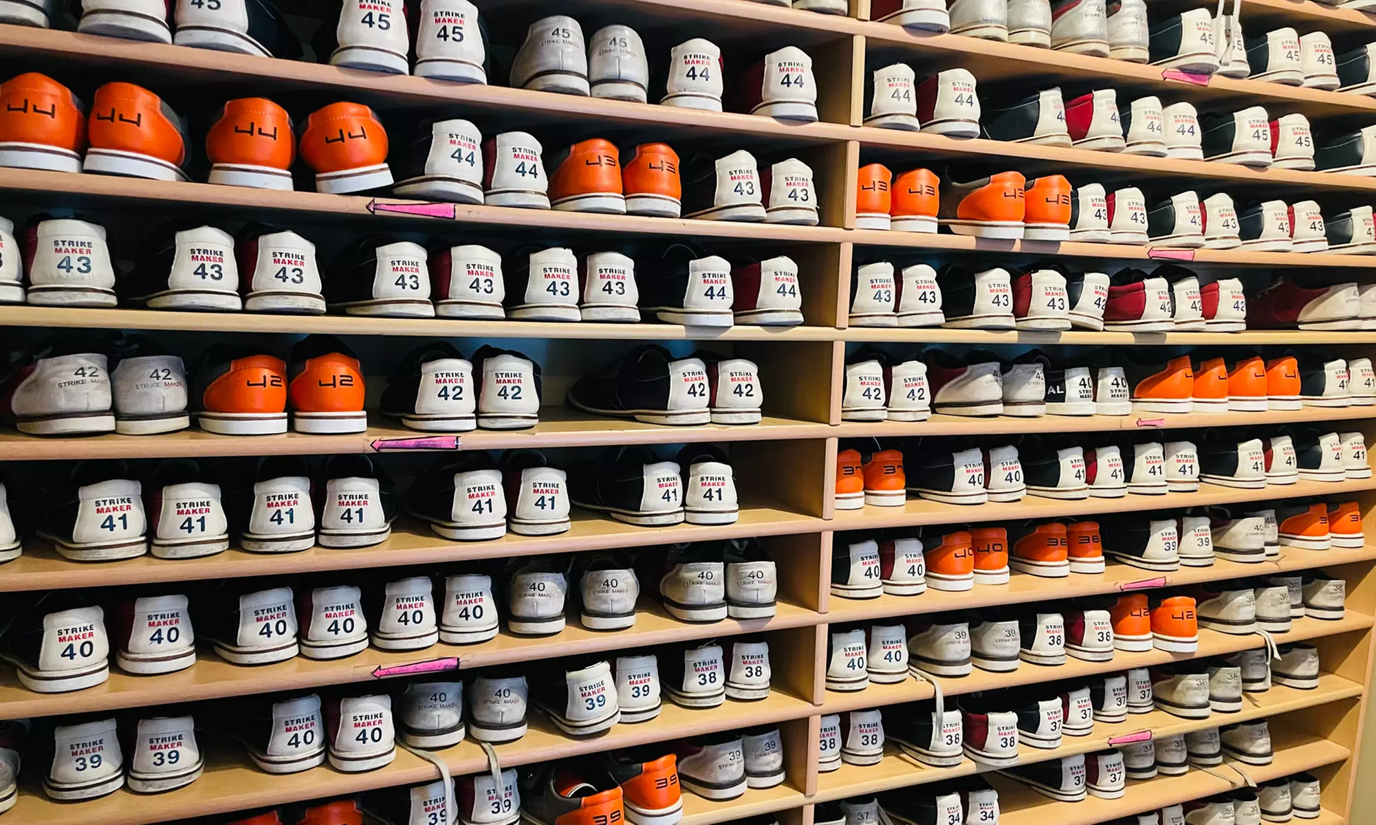 2 Std. Bowling für bis zu 6 Personen inkl. Leihschuhen