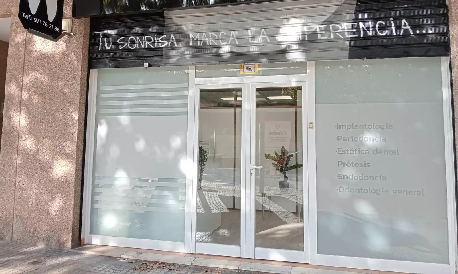 Limpieza bucal con ultrasonidos, radiografía, revisión y pulido