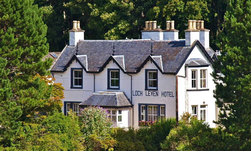 Image 2: Scottish Highlands Stay with Breakfast