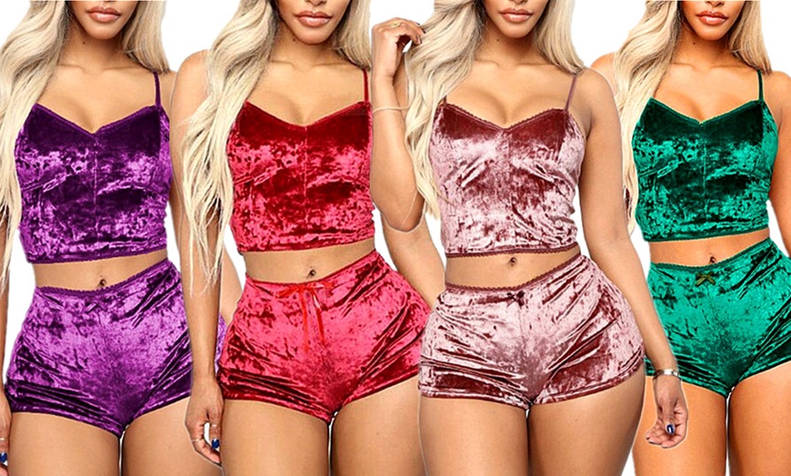 Image 1: Velvet Pyjamas Set