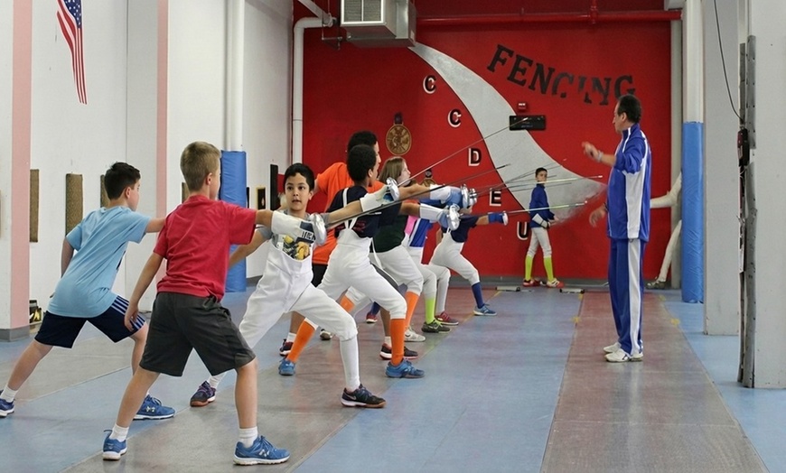 Image 4: Introductory Fencing Classes – Learn an Olympic Sport; Rhode Island