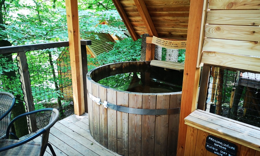 Image 14: Lago di Bled: casa sull'albero con colazione e sauna per 2