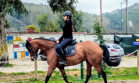 3 o 5 lezioni di equitazione, per una o 2 persone, al Centro Ippico Bht Eqitation School (sconto fino a 80%)