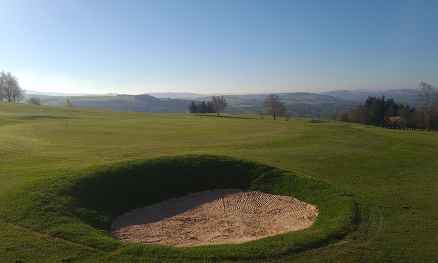 Image 3: Ultimate Golfing Experience at Werneth Low Golf Club