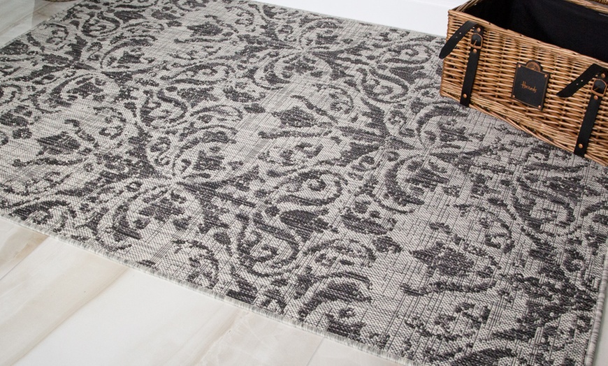 Image 9: Washable Habitat Rug