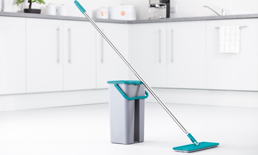 Image 1: Flat Mop with Bucket and Heads