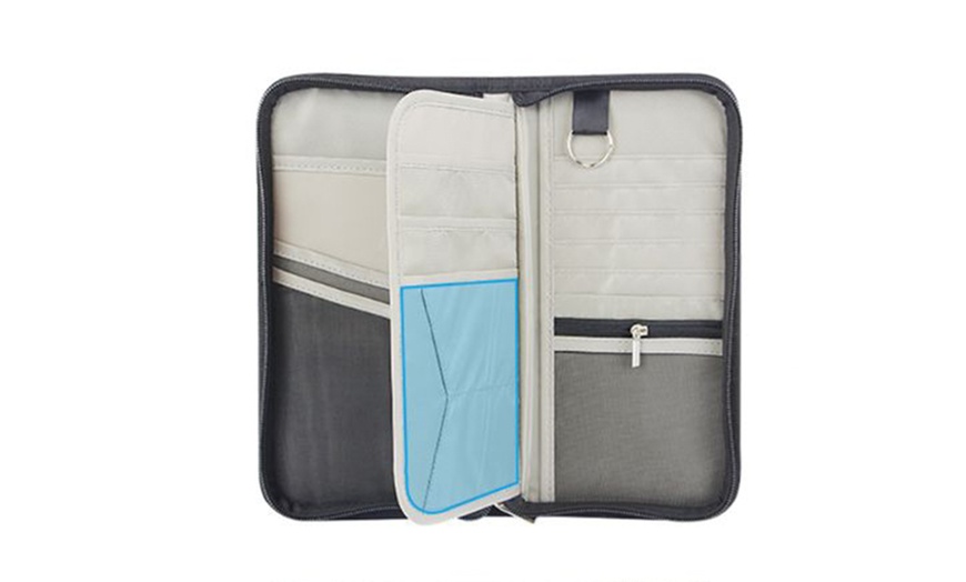 Image 5: RFID Travel Organiser