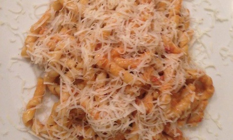 Menu a scelta fino a 3 portate con bottiglia di vino offerto da Osteria del Generale. Consegna a domicilio gratuita