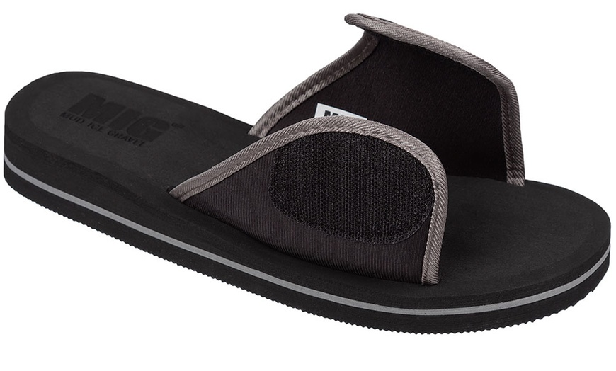 Image 10: Men's Waterproof Beach Flip Flops