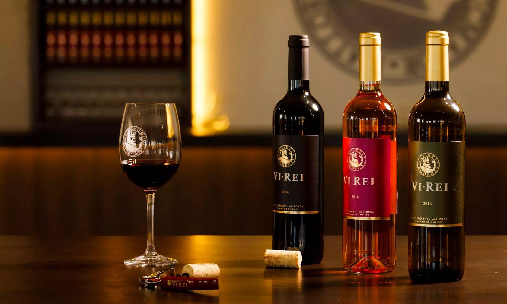 Visita guiada y cata de vinos para 2 o 4 personas