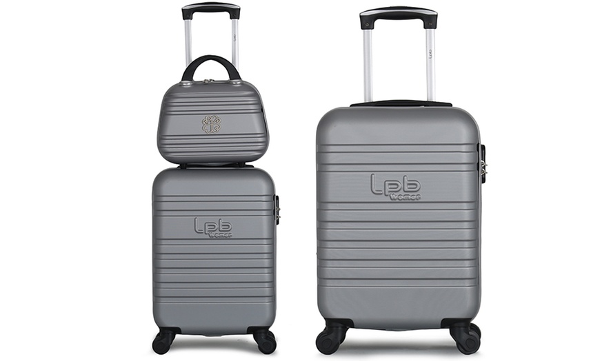 Image 7: LPB Cabin Suitcase and Vanity Set