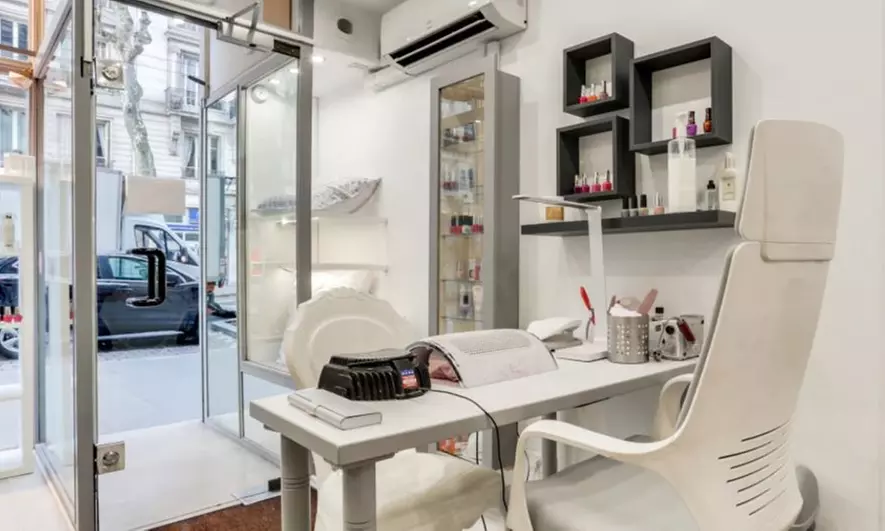 Rehaussement de cils avec ou sans teinture à l'Institut Sax'Ongles