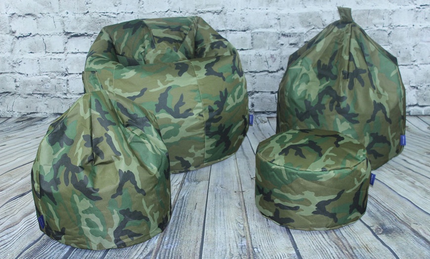 Image 1: Camouflage Bean Bags