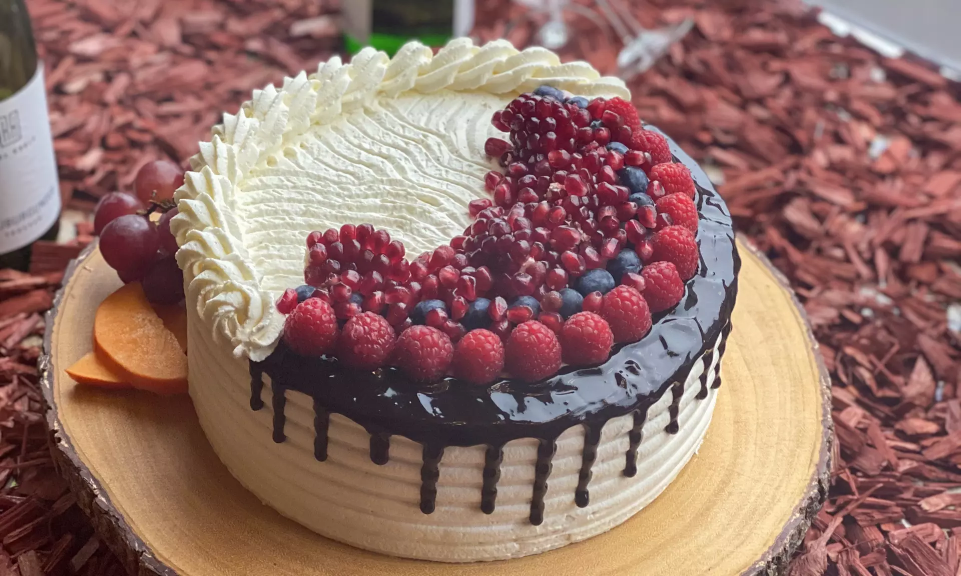 Hausgemachte Torte & Heißgetränk für 1 - 8 Personen