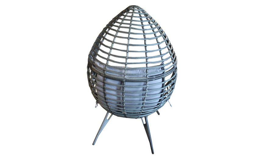 Image 4: Rattan-Effect Pod Chair