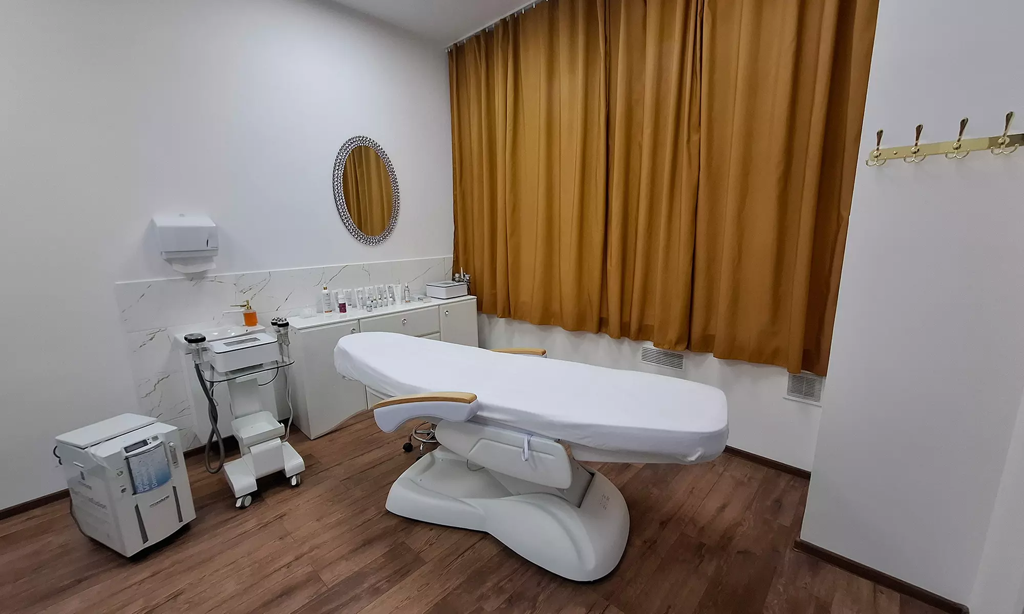 Wyszczuplająca kriolipoliza na wybraną partię: 1-3 przyłożenia głowicy