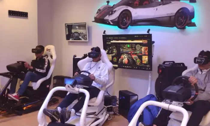 Sesión de realidad virtual de 50 min para 1 o 2 personas, de lunes a viernes, en Holo Vr Zone - Second Medium