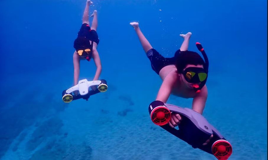Discover Lahaina Turtle Town with Sea Scooters and Photos