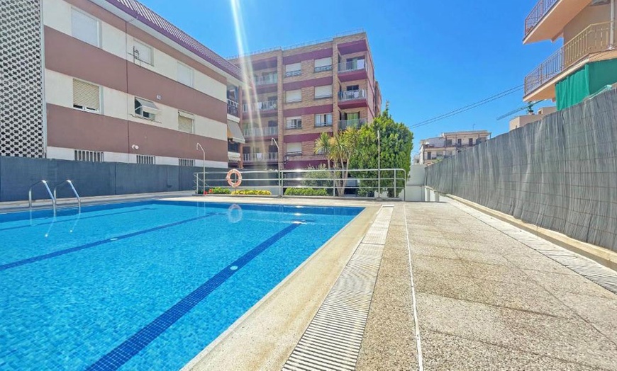 Image 10: Tarragona: 2 o 4 noches en apartamento para hasta 6 personas