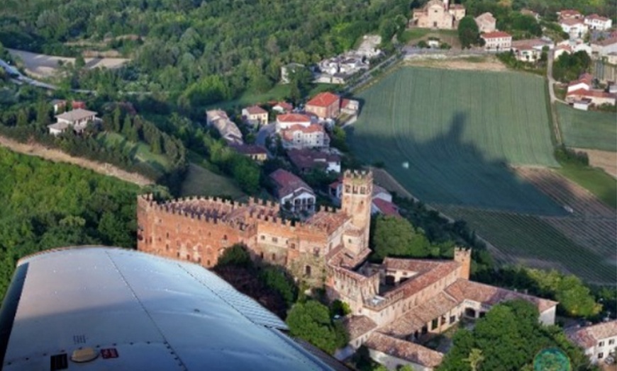 Image 3: Volo turistico e dinamico