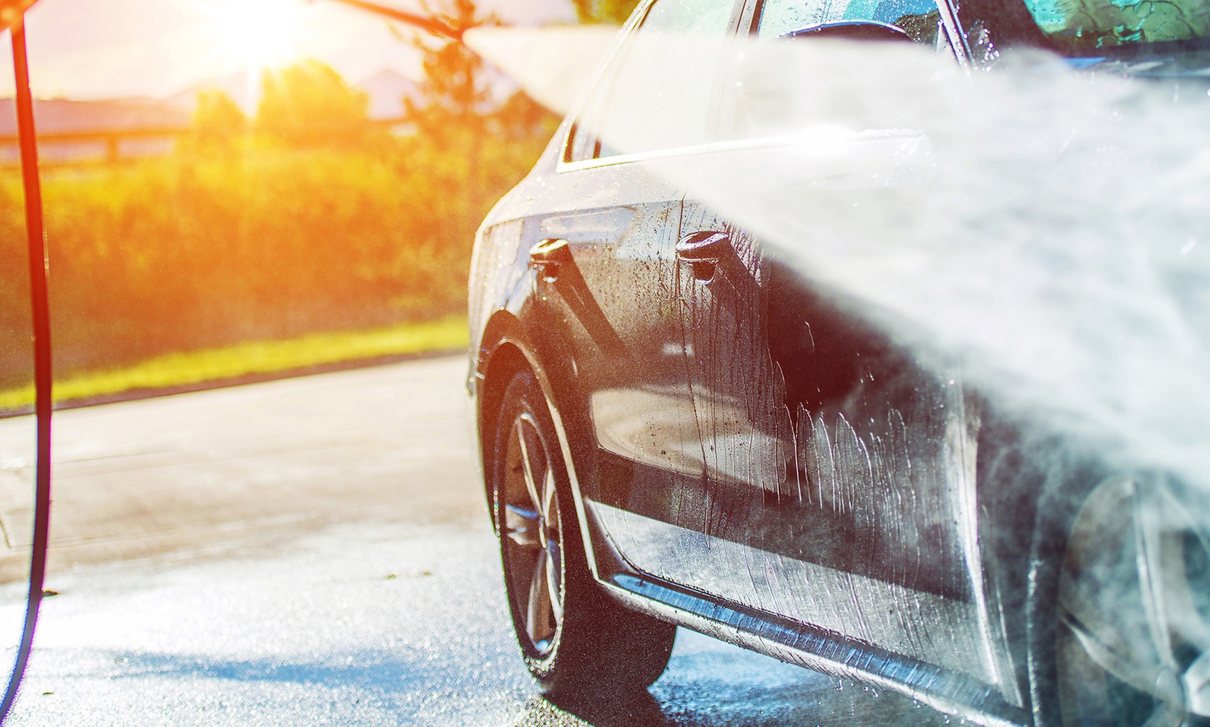 Pkw-Außen- und Innenreinigung