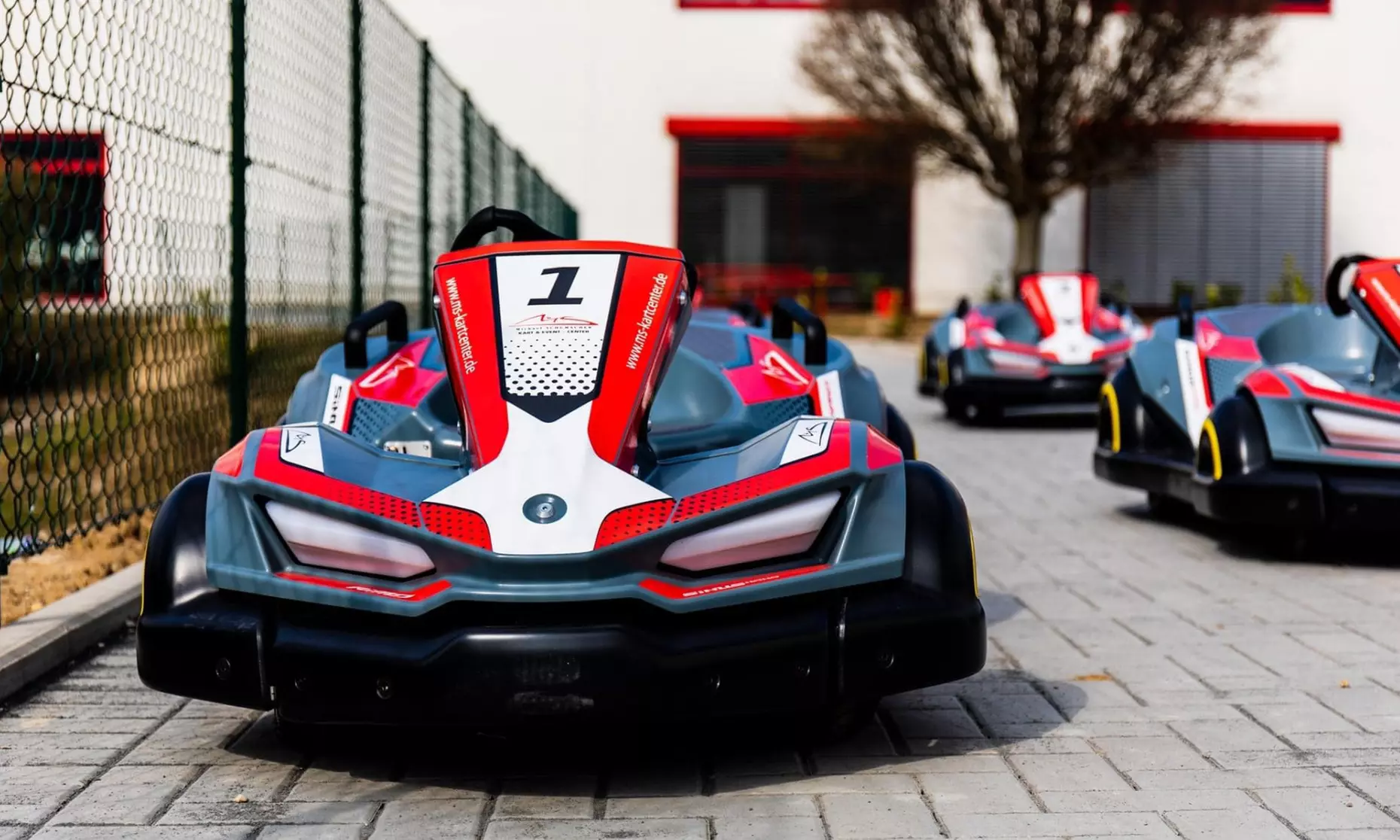 Kartabenteuer: 3x 10 Min. Kart-Einzelfahrt inkl. Leih-Helm