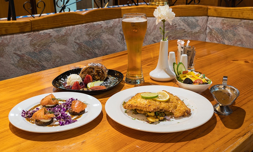 Image 3: German 3-Course Dining with Beer