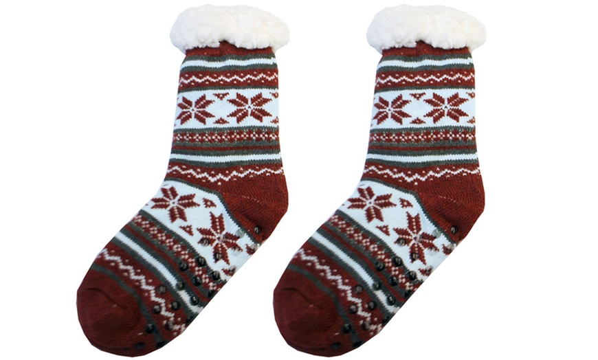 Image 23: Festive Warm Sherpa Fur Slipper Socks