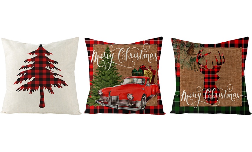 Image 25: Christmas Cushion Cover